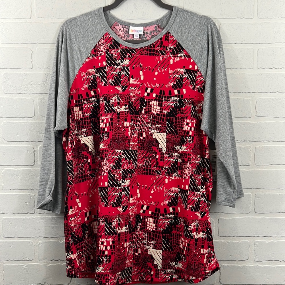 LuLaRoe Randy 3/4 sleeve shirt - NWT 2XL